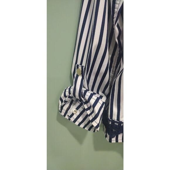 Chico's Striped Zip and Snap 3/4 Length Tab Sleeve Jacket, Navy/Wht, Sz 1 (8) - Picture 2 of 12